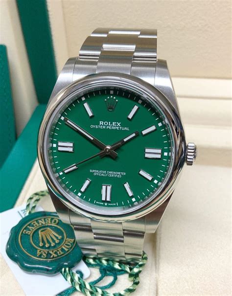 rolex oyster perpetual 41 verde|rolex perpetual prezzo.